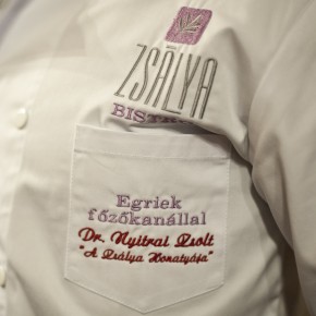 Egriek főzőkanállal Egriek főzőkanállal