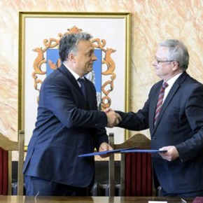 Orbán: 2018-ra négysávos autóút köti össze Egert az M3-assal Orbán: 2018-ra négysávos autóút köti össze Egert az M3-assal