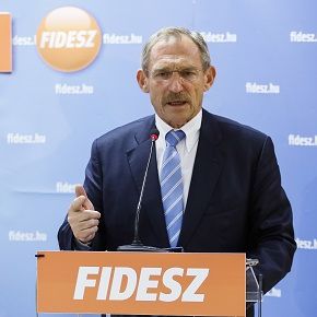 Magyarország dönthet saját jövőjéről! Magyarország dönthet saját jövőjéről!