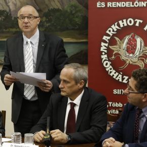 Megállapodás: kifizetik az elmaradt cafetériát az egri kórházban Megállapodás: kifizetik az elmaradt cafetériát az egri kórházban