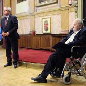 Dr. Ringelhann György köszöntése Dr. Ringelhann György köszöntése