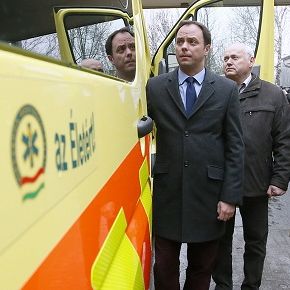 Bejglit kaptak az egri kórház ügyeletes dolgozói Bejglit kaptak az egri kórház ügyeletes dolgozói