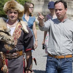 Világbajnok íjász lő az egri várból a Dobó térre Világbajnok íjász lő az egri várból a Dobó térre
