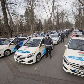 Erős rendőrség, nagyobb biztonság Erős rendőrség, nagyobb biztonság