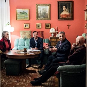 Orbán Viktor ajánlásokat gyűjtött Nyitrai Zsoltnak Egerben! Orbán Viktor ajánlásokat gyűjtött Nyitrai Zsoltnak Egerben!