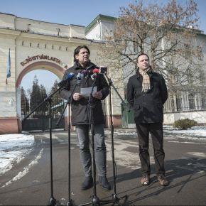 Karácsony és a baloldal laktanyákba telepítené a migránsokat Karácsony és a baloldal laktanyákba telepítené a migránsokat