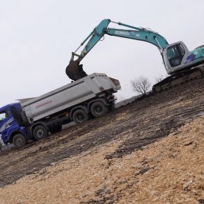 Jól halad az M25-ös összekötő út építése Jól halad az M25-ös összekötő út építése