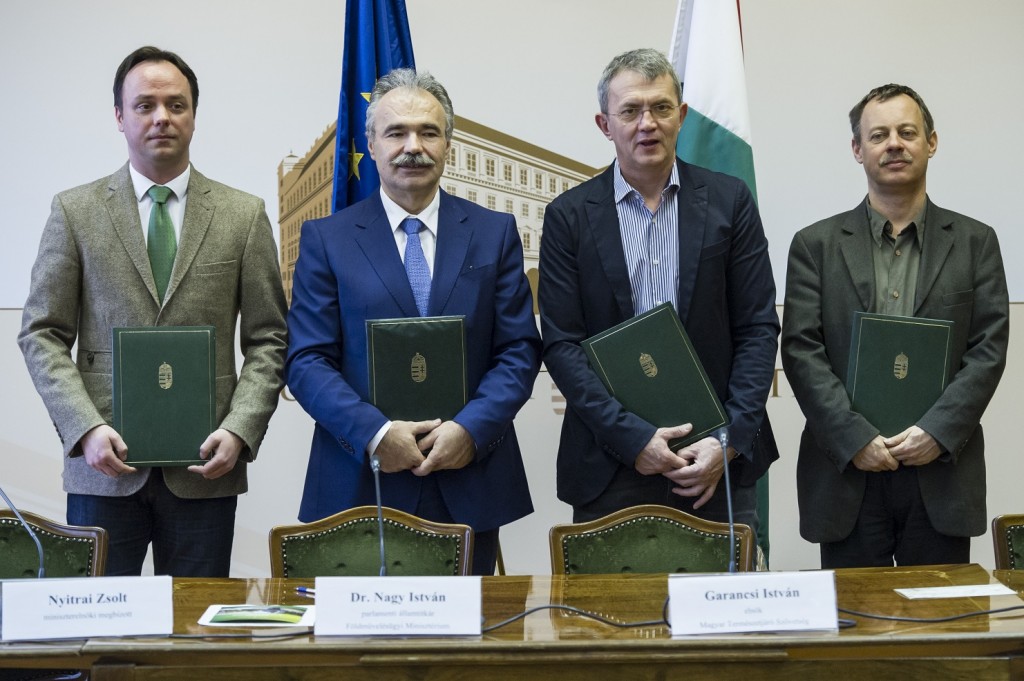 A magyar természetjárás továbbfejlesztéséről írtak alá együttműködést