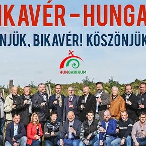 Egyedi borospalack készül az Egri borvidéken Egyedi borospalack készül az Egri borvidéken