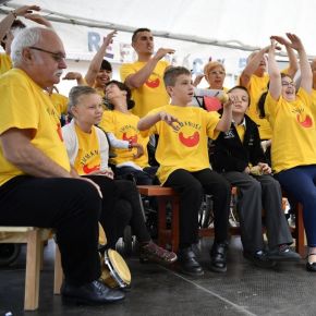 Tovább emelkedik a fogyatékos embereket segítő szervezetek támogatása Tovább emelkedik a fogyatékos embereket segítő szervezetek támogatása