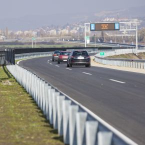 Átadták az M25-ös út északi ütemét: „Megígértük, megcsináljuk!” Átadták az M25-ös út északi ütemét: „Megígértük, megcsináljuk!”